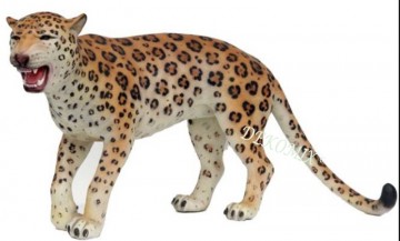 Leopard stehend groß