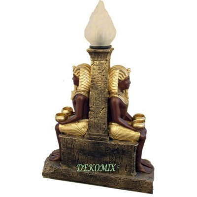 Pharaone sitzend mit Kerzenhalter als Lampe