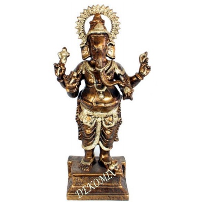 Ganesha stehend auf Podest