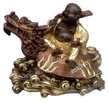 Glücklicher Buddha mit Drache