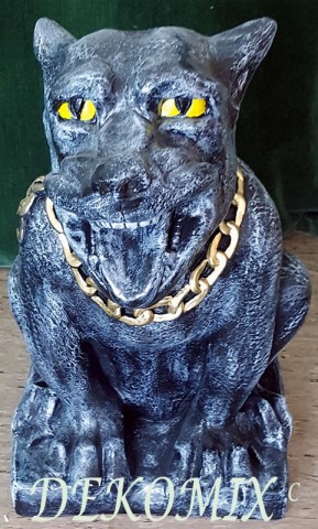 Gargoyle-Hund mit Kette - bettelnd